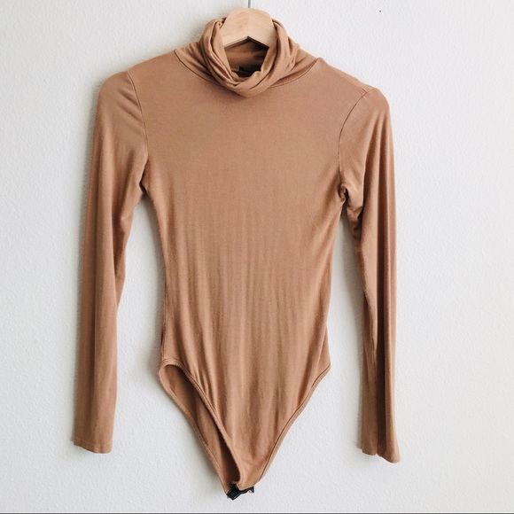 PrettyLittleThing Tops - PRETTYLITTLETHING nude bodysuit - size 4